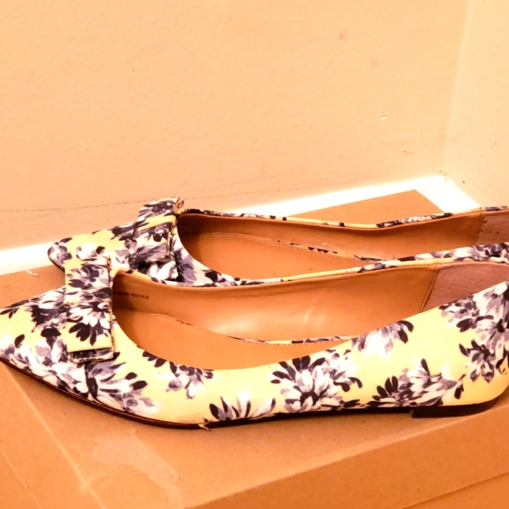 J.Crew Women's,Yellow Floral Amelia Flat